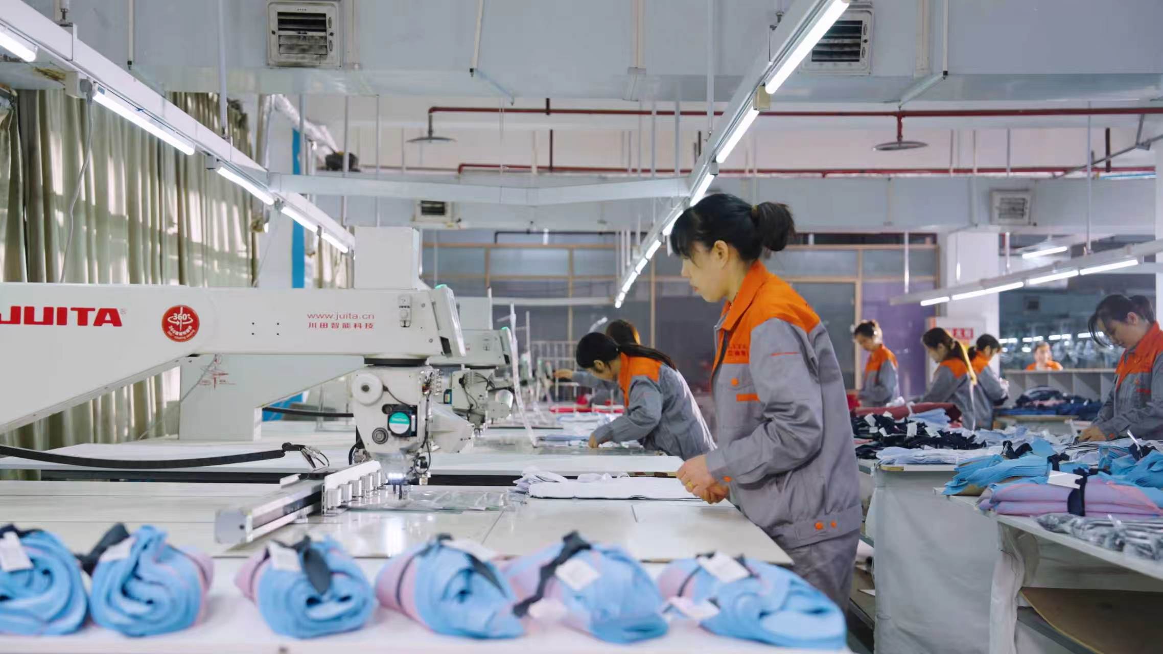 深耕校园服饰三十五载 重庆立泰服饰集团赋能校园资源合作商共赢发展-8568-立泰校服定制
