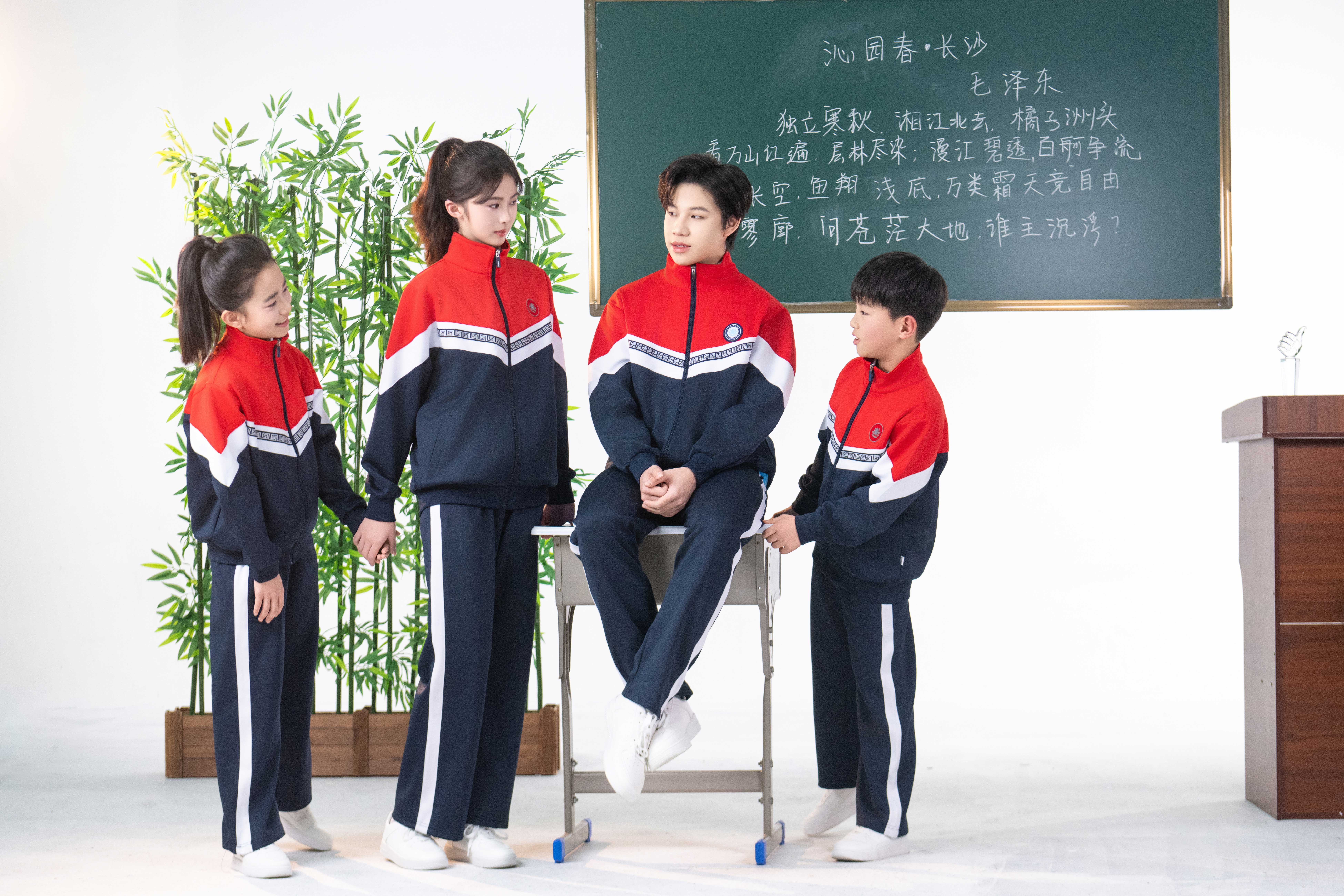 校园服饰企业拓展校园全品类配套供给-4750-立泰校服定制
